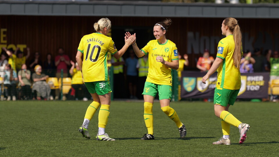 Norwich City Women put on a five-star performance against London Seaward on Sunday afternoon, picking up three points in front of an entertained home crowd at The Nest.
