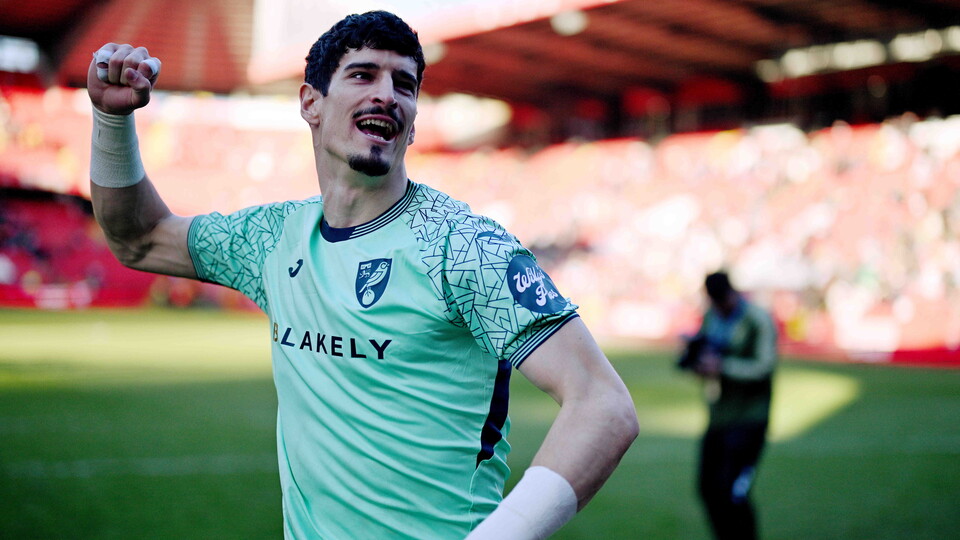 To celebrate his clean sheet away to Charlton Athletic, fans can get free 'KOVAČEVIĆ 1' printing on any new 2025/26 goalkeeper replica shirt purchased before 11.59pm on Wednesday, March 25.