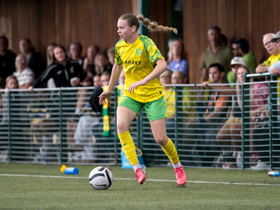 Issy Moore at The Nest